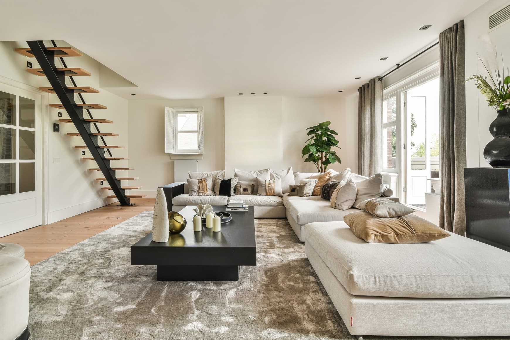 Buying and selling properties in Bali (Land, Villas and Home, Business, Commercial Building)